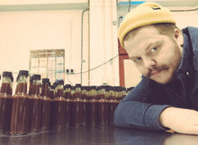 Load image into Gallery viewer, Smokey Schweet BBQ - Original Sticky Homestyle Barbeque Sauce