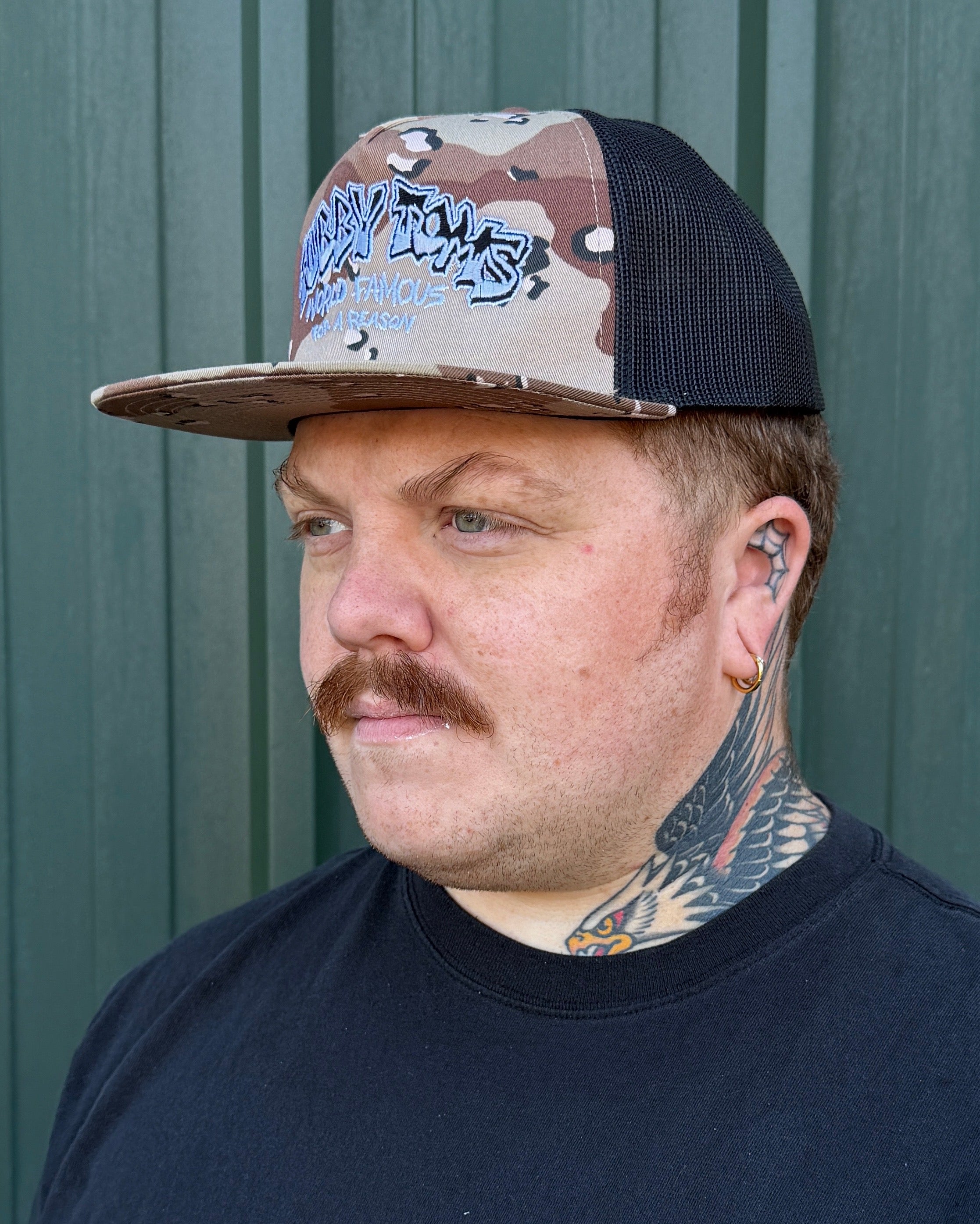 TUBBY CONTRAST CAMO TRUCKER CAPS