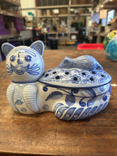 Load image into Gallery viewer, Huge Pussy Cat
