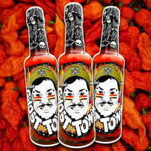 Load image into Gallery viewer, Ghost Town - Super Hot Garlic x Ghost Chilli Sauce
