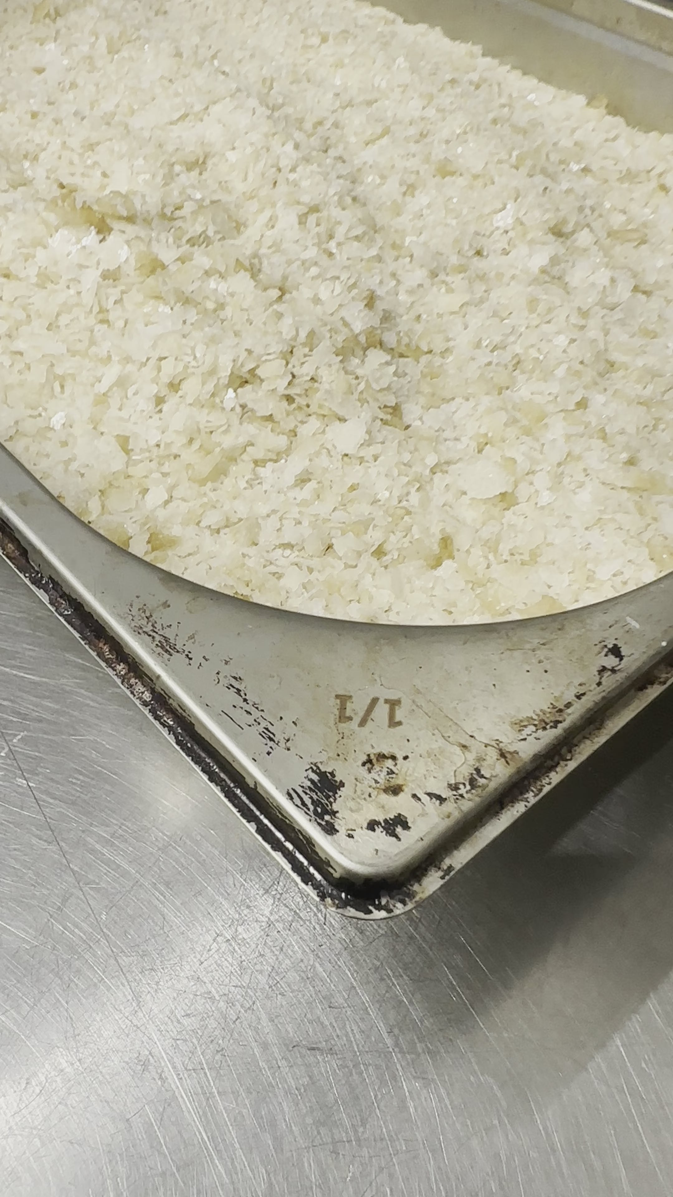 Load video: Pecan Smoked Sea Salt Flakes